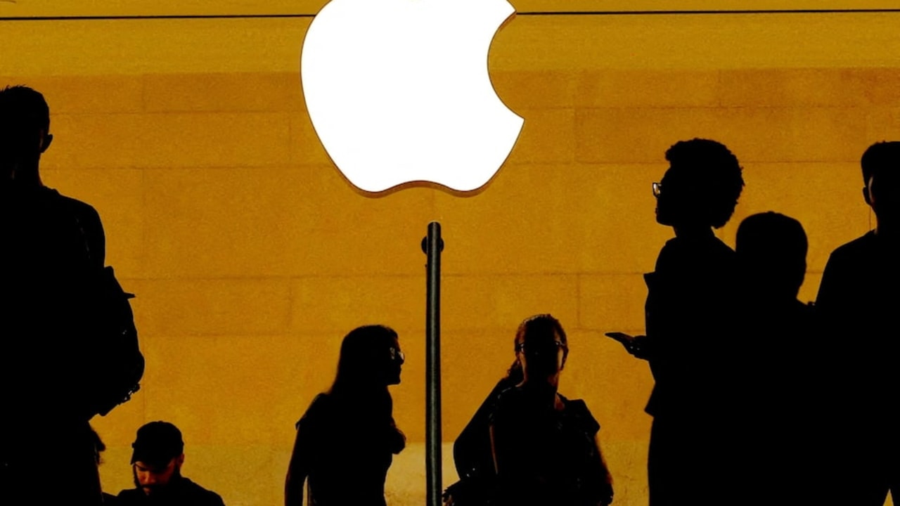 Badan antimonopoli Inggris mengangkat kekhawatiran tentang browser seluler Apple dan Google.