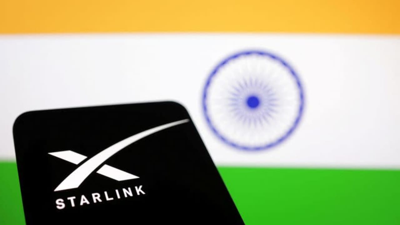 Starlink milik Musk sedang mengerjakan izin keamanan India untuk broadband satelit.