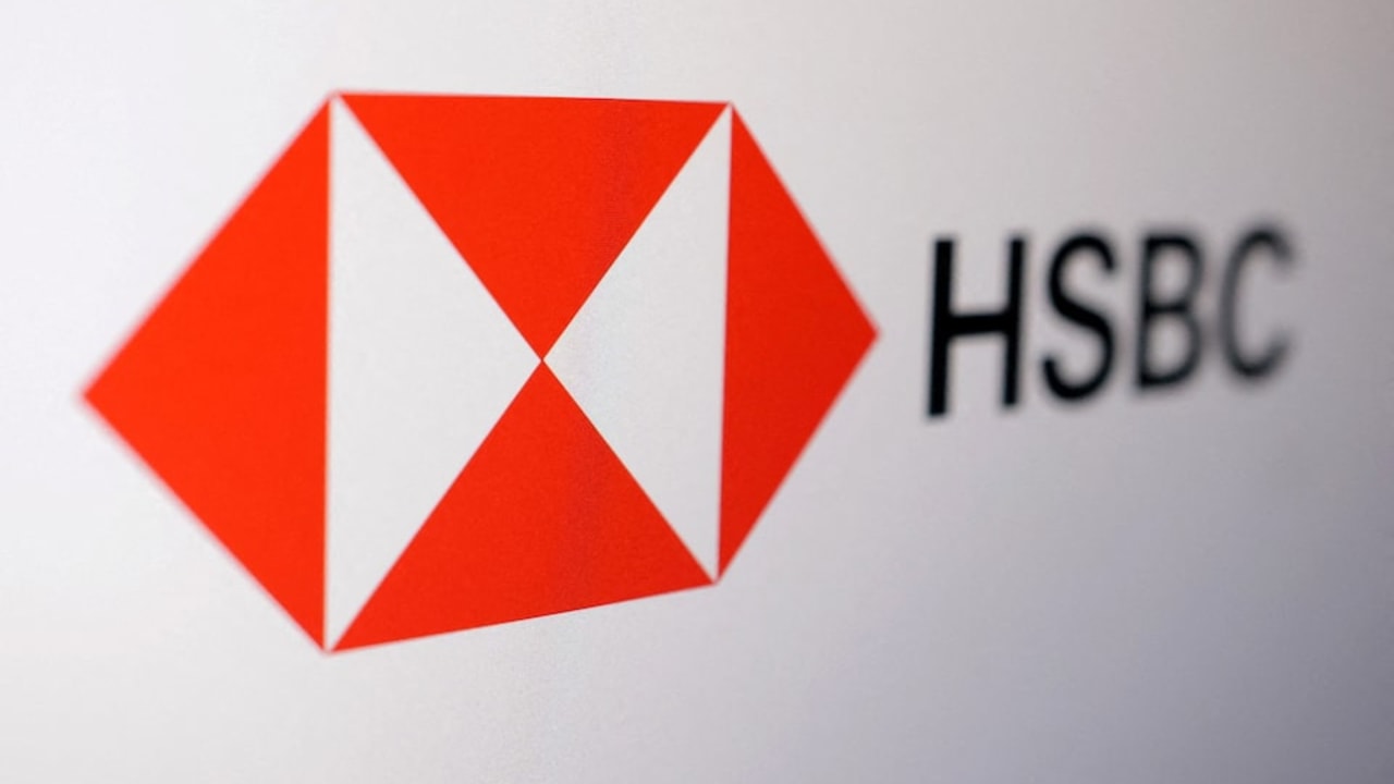 HSBC meluncurkan kembali merek 'Premier' di Inggris dalam upaya menarik klien kaya.