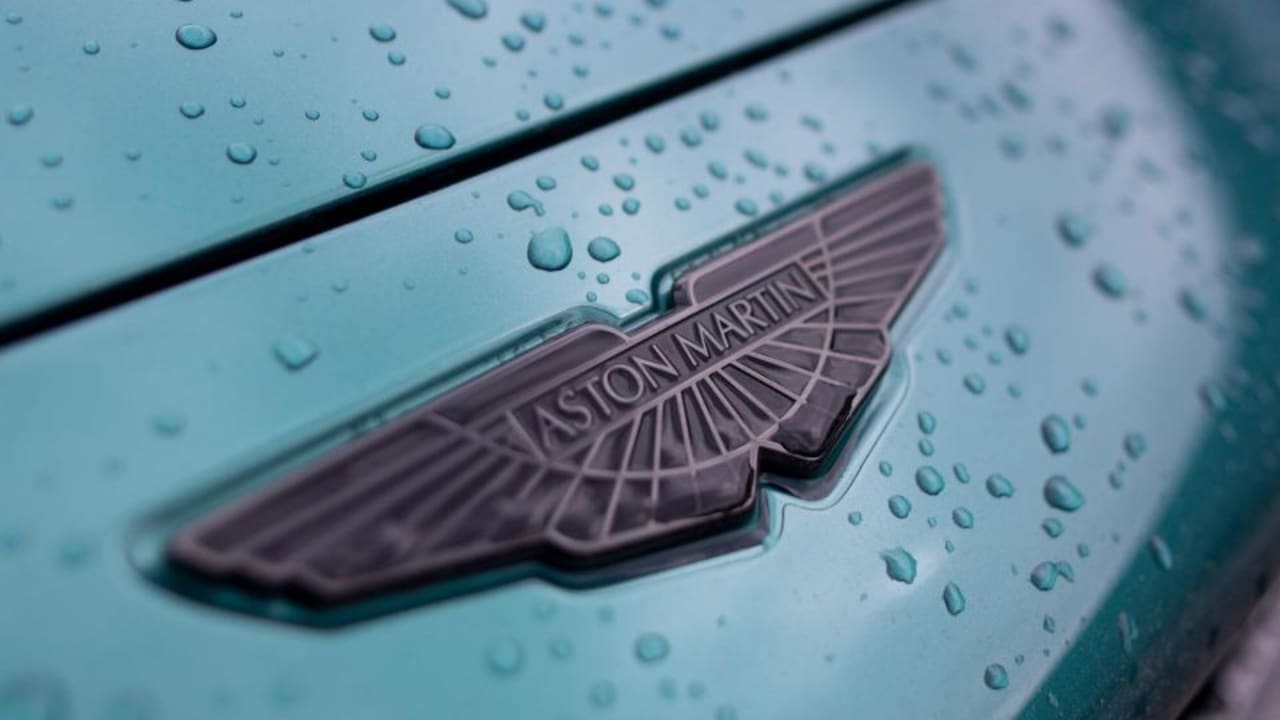 Aston Martin Mengumpulkan Lebih Banyak Dana Setelah Peringatan Laba Lainnya