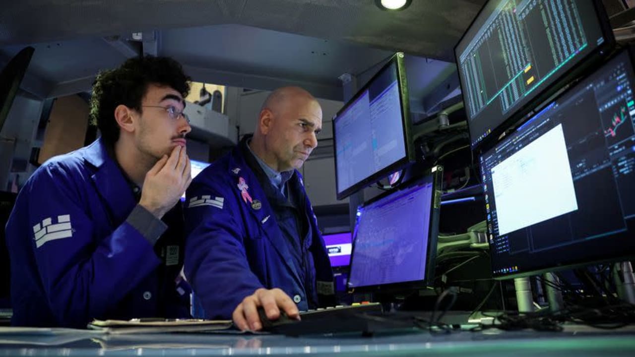 Futures terhenti setelah penutupan rekor tertinggi Wall Street.
