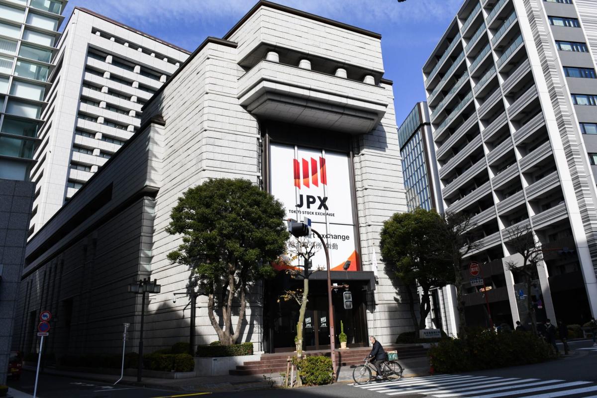 Pemerintah China Dorong Pasar Saham untuk Menenangkan Investor Asia