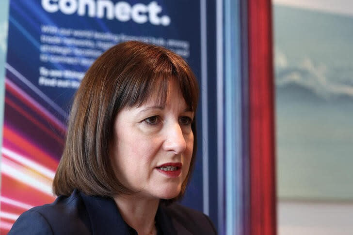 Menteri Keuangan Inggris Siap Tinjau Kebijakan Anggaran untuk Jaga Stabilitas Fiskal