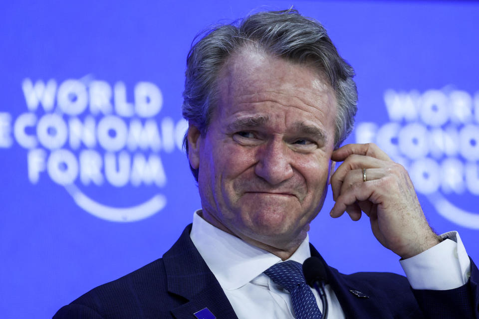 Trump Kritik Bank Besar Soal Tuduhan De-Banking Nasabah Konservatif