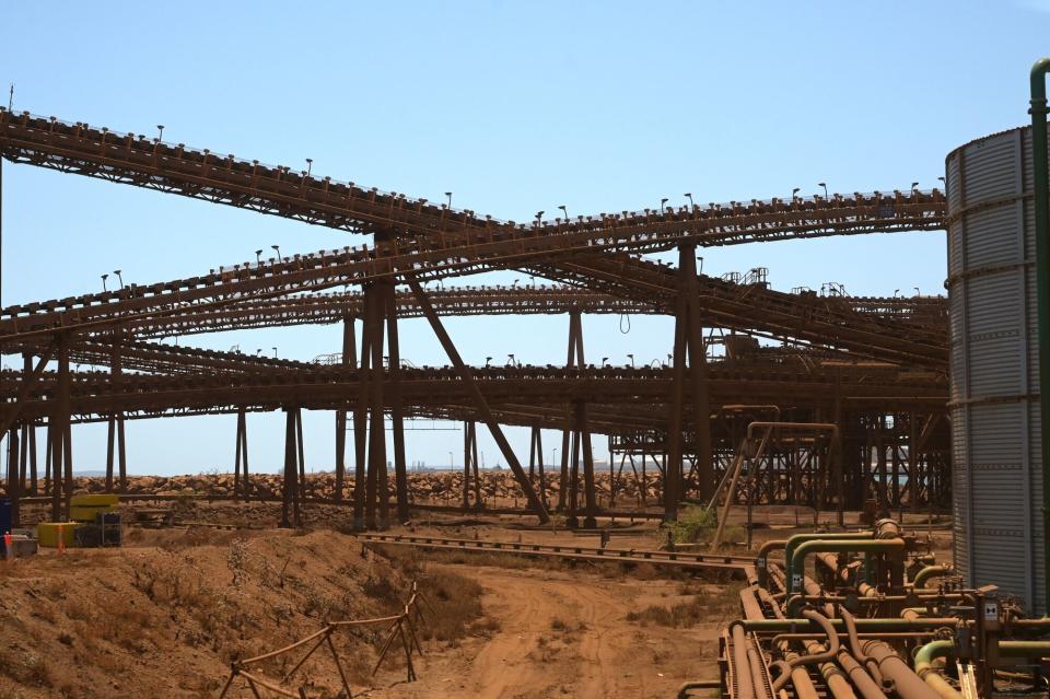 Gangguan Pengiriman Bijih Besi Rio Tinto Akibat Badai di Pelabuhan Australia