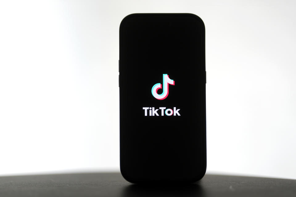 Penjualan Ponsel dengan TikTok Terinstal Melejit di Tengah Larangan AS