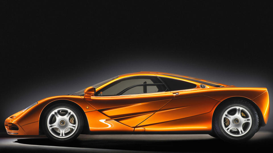 6 Mobil Klasik 1990-an yang Kini Jadi Investasi Fantastis