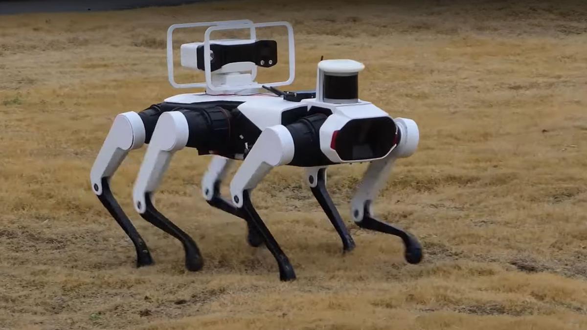 Robot Anjing Berkaki Enam Tangguh Tahan Dingin Antartika Bawa Beban Berat