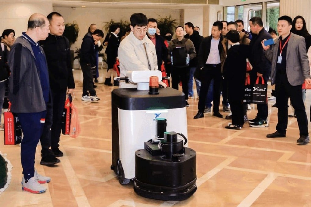 Suzhou Intelligence Technology Targetkan Hong Kong dan Macau untuk Robot Pembersih Komersial