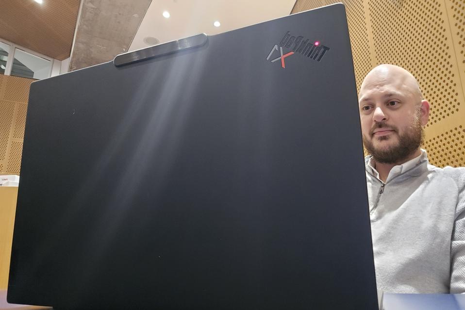 Review Lenovo ThinkPad X1 Carbon Gen 13: Laptop Bisnis Ringan dan Bertenaga Intel Terbaru