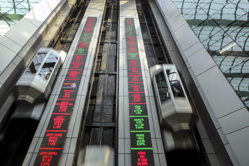 Saham Smallcap India Anjlok 20% karena Kekhawatiran Pertumbuhan Melambat