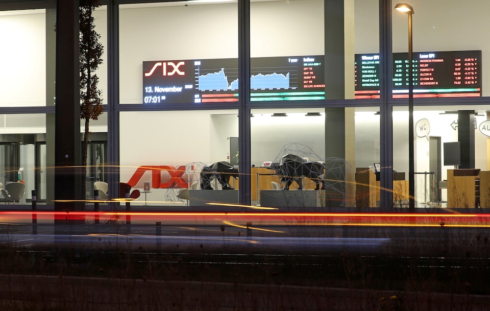 Swiss Akan Hentikan Blokir Perdagangan Saham di Bursa UE Mulai Mei