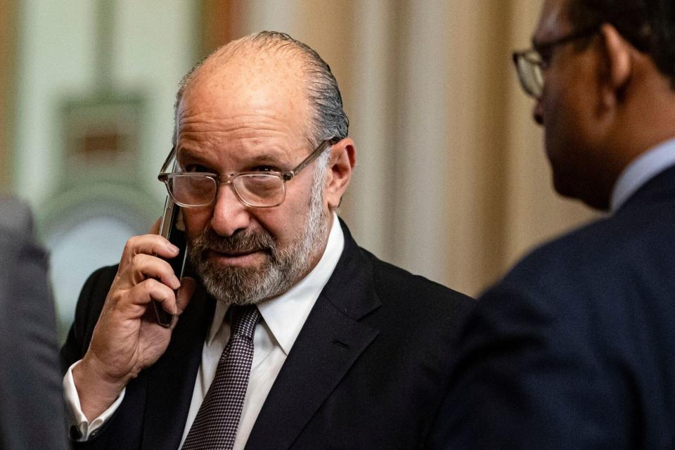 Howard Lutnick Bersiap Jual Aset Besar dan Pimpin Strategi Tarif Trump