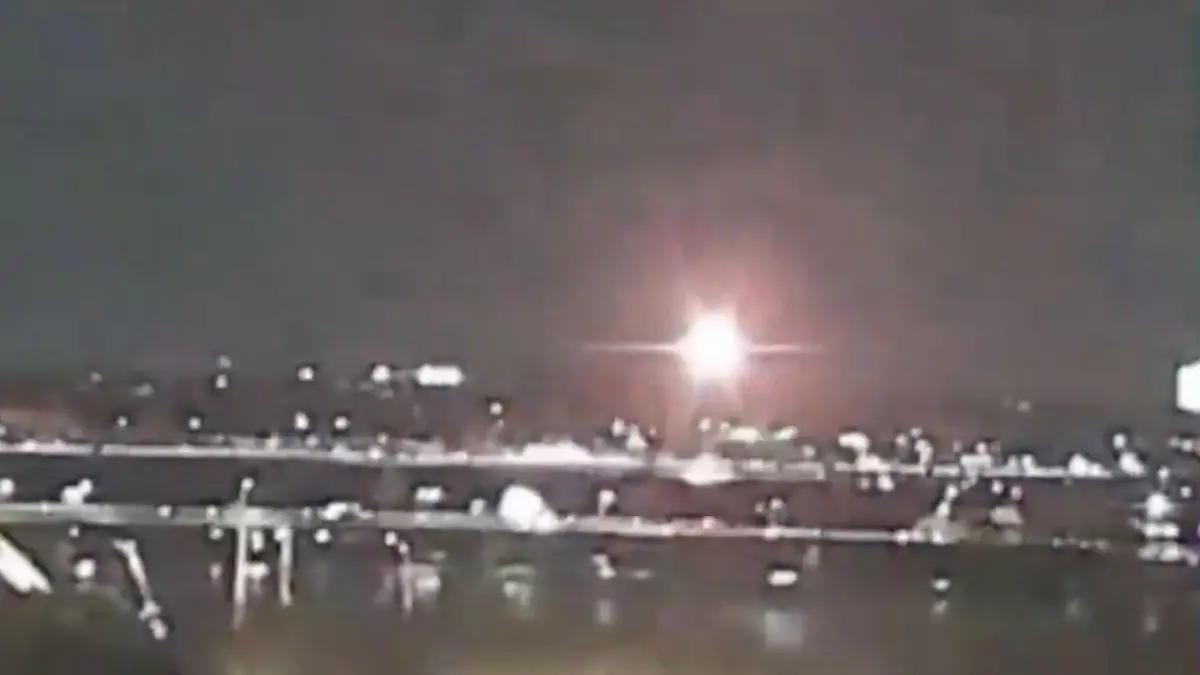 Tragedi Tabarakan Udara di Potomac: Pesawat Komersial dan Helikopter Militer Tabrakan