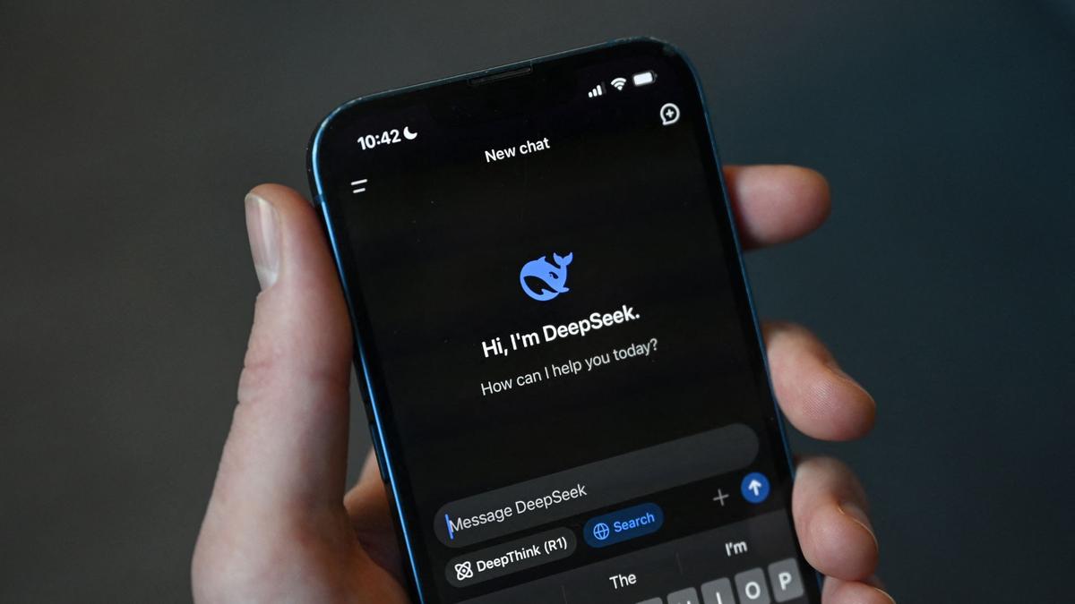Mengungkap Fakta Biaya dan Teknologi DeepSeek di Tengah Persaingan AI