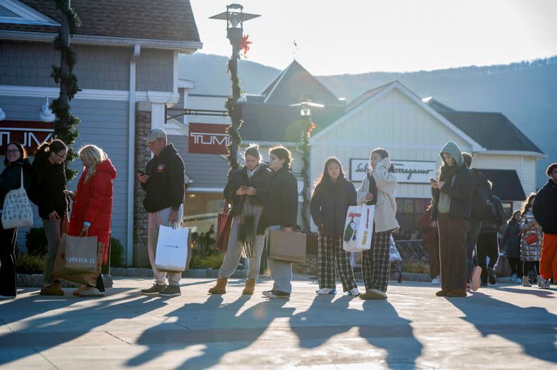 Inflasi AS Masih Tinggi, Fed Diprediksi Kembali Tahan Suku Bunga Tahun Ini