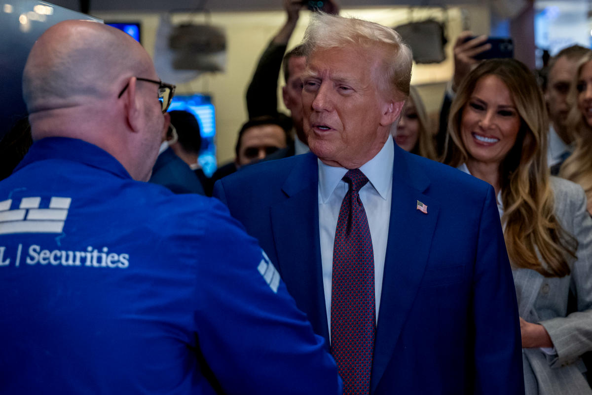 Tarif Trump Mengguncang Pasar Saham dan Memicu Respon Balasan Global