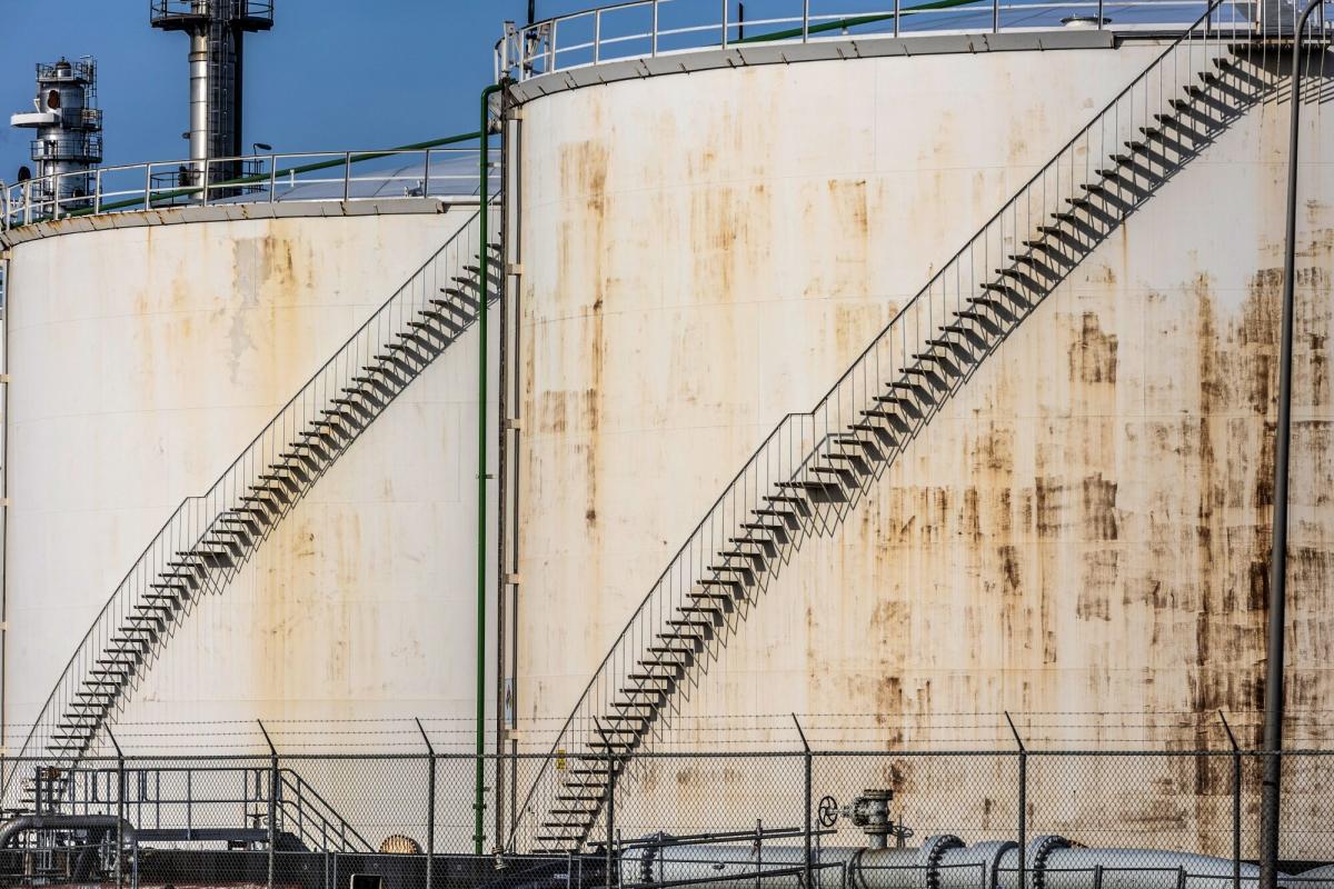 Ketegangan Perang Dagang AS-China Hantam Harga Minyak Dunia 2024