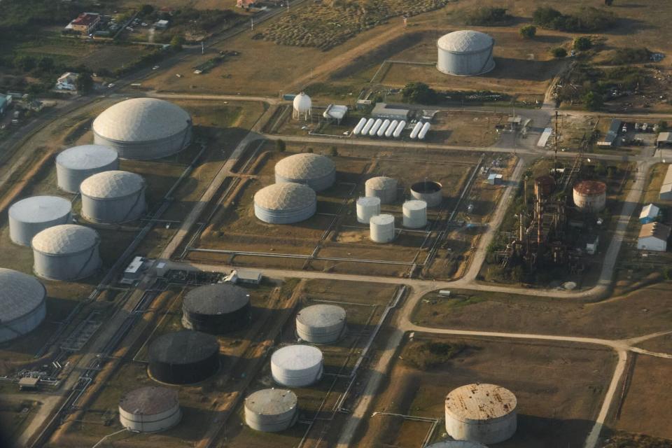 Ketegangan Geopolitik Trump dan Tarif China Bius Harga Minyak Dunia