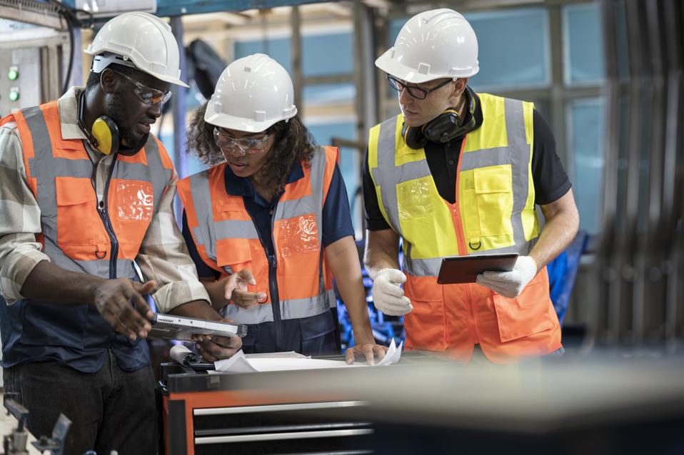 Membangun Kepercayaan Publik Melalui Transparansi dan Teknologi di Keselamatan Publik