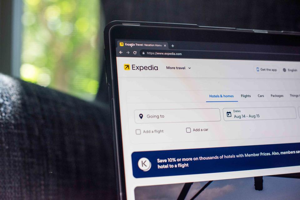 Pasar Saham Turun Setelah Data Lapangan Kerja AS Mengecewakan pada Januari