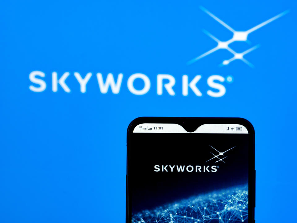 Apple Ganti Pemasok Chip, Skyworks Kehilangan Bisnis Penting dan Saham Anjlok