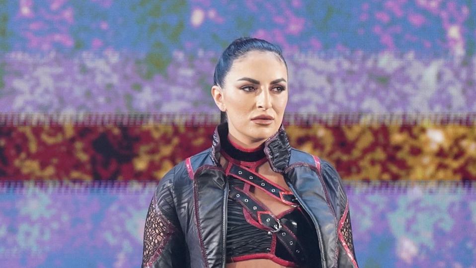 WWE Lepas Enam Superstar dan Hentikan Dua Faksi Jelang WrestleMania