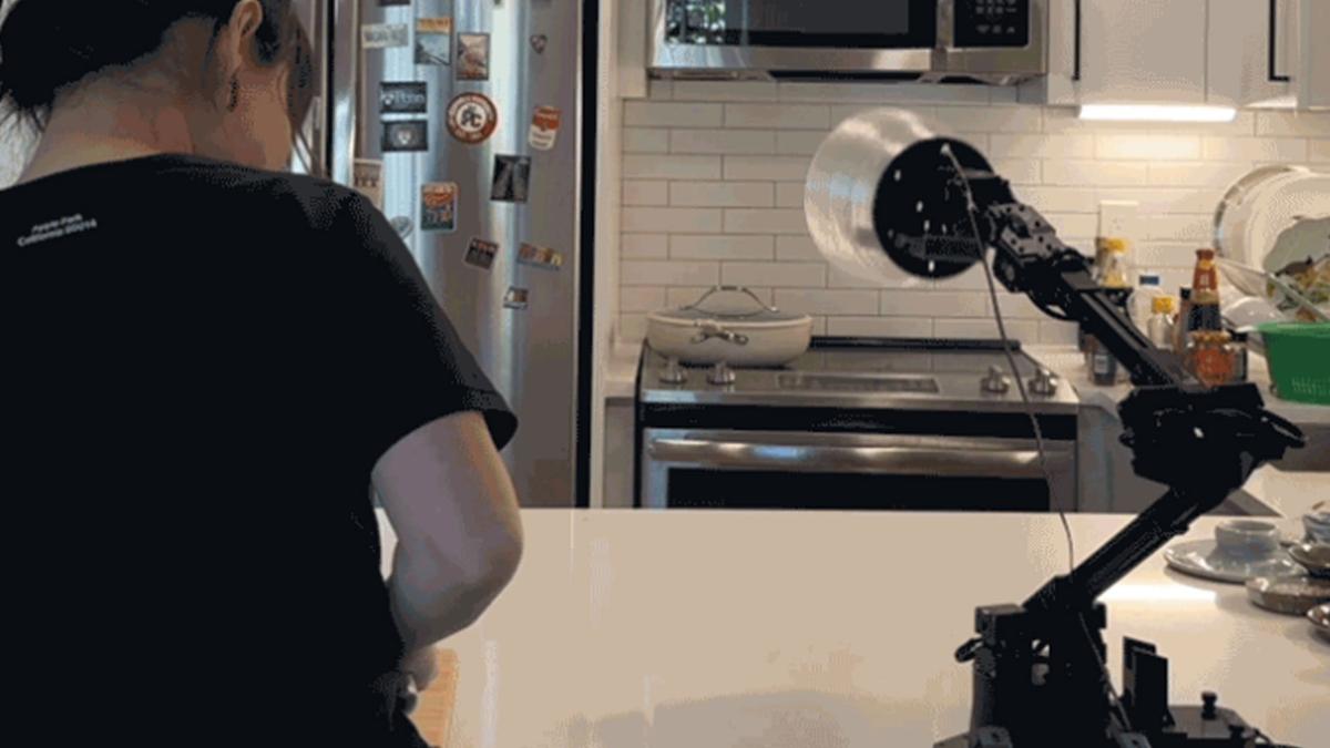 Apple Perkenalkan Lampu Pintar Robotik ELEGNT yang Bisa Menari dan Berinteraksi