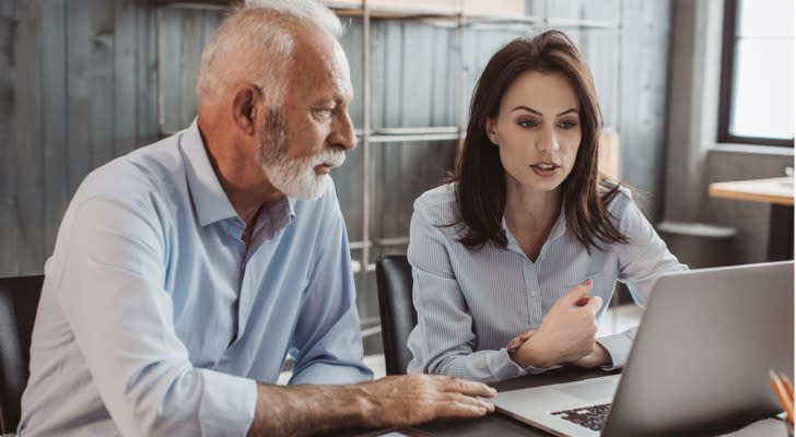 Cara Cerdas Mengelola IRA Rp 24.67 miliar ($1,5 Juta)  untuk Hidup Nyaman Selama Pensiun