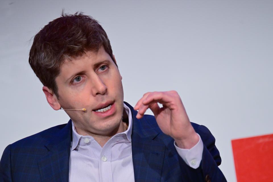 Sam Altman Prediksi Biaya AI Turun Drastis dan Penggunaan Meningkat Cepat