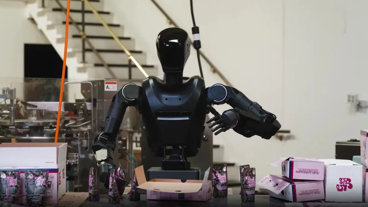 Robot Humanoid Phantom MK1 Tampil sebagai DJ di Klub Malam San Francisco