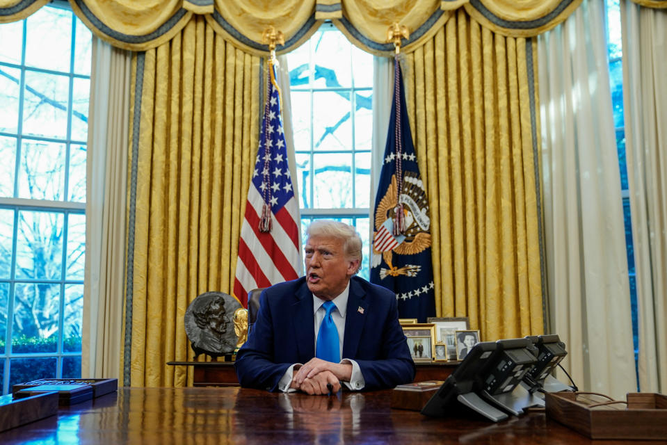 Awal Trump 2.0: Dealmaking Lambat dan Isu Debanking Mengguncang Wall Street