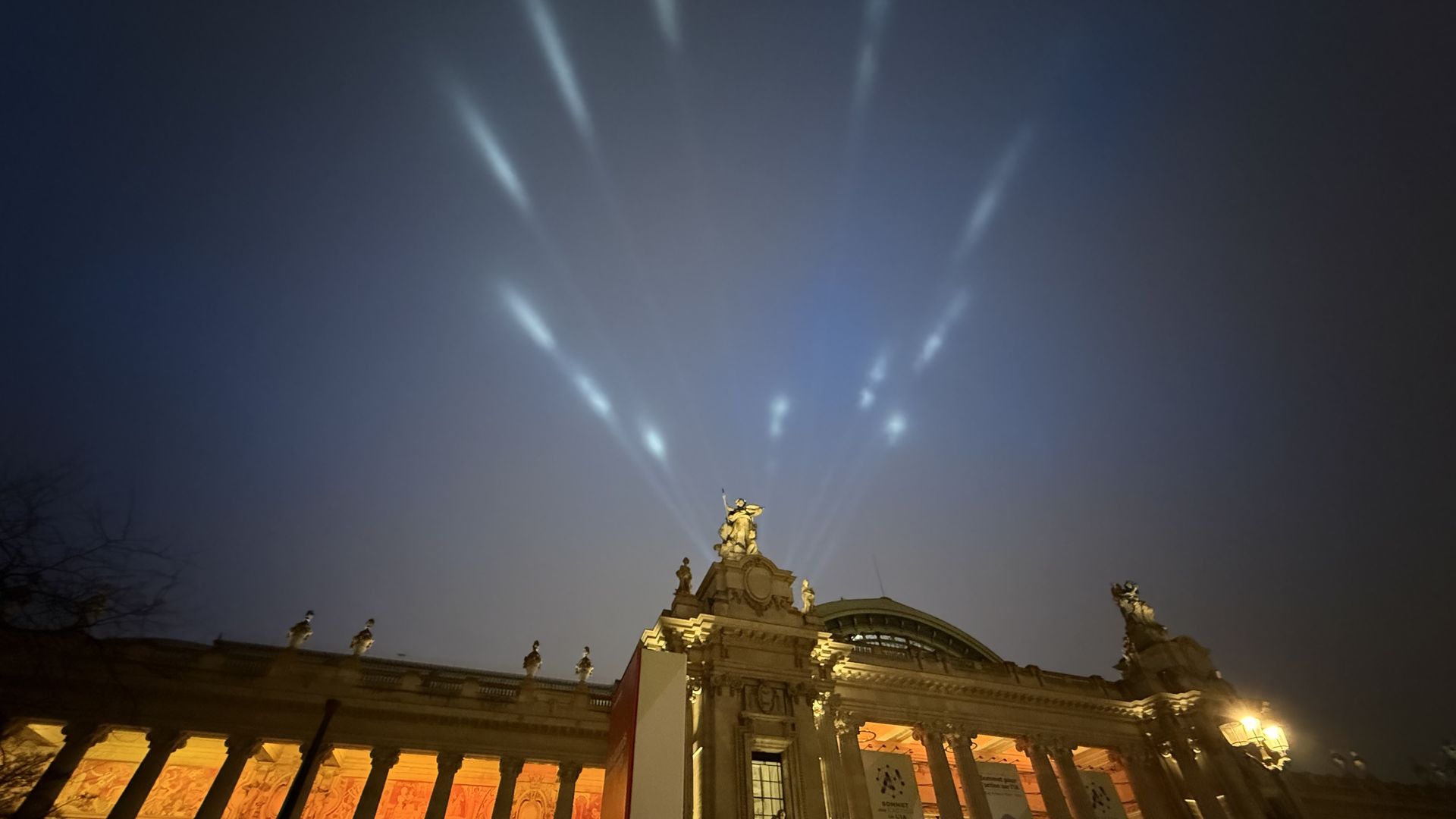 AI Action Summit di Paris: Peluang Besar vs Tantangan Serius Kecerdasan Buatan