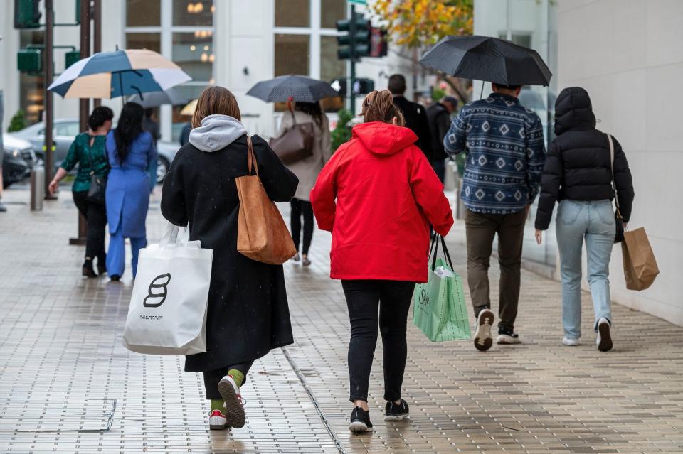 Inflasi AS Naik Tajam, Fed Diperkirakan Tak Turunkan Suku Bunga Cepat