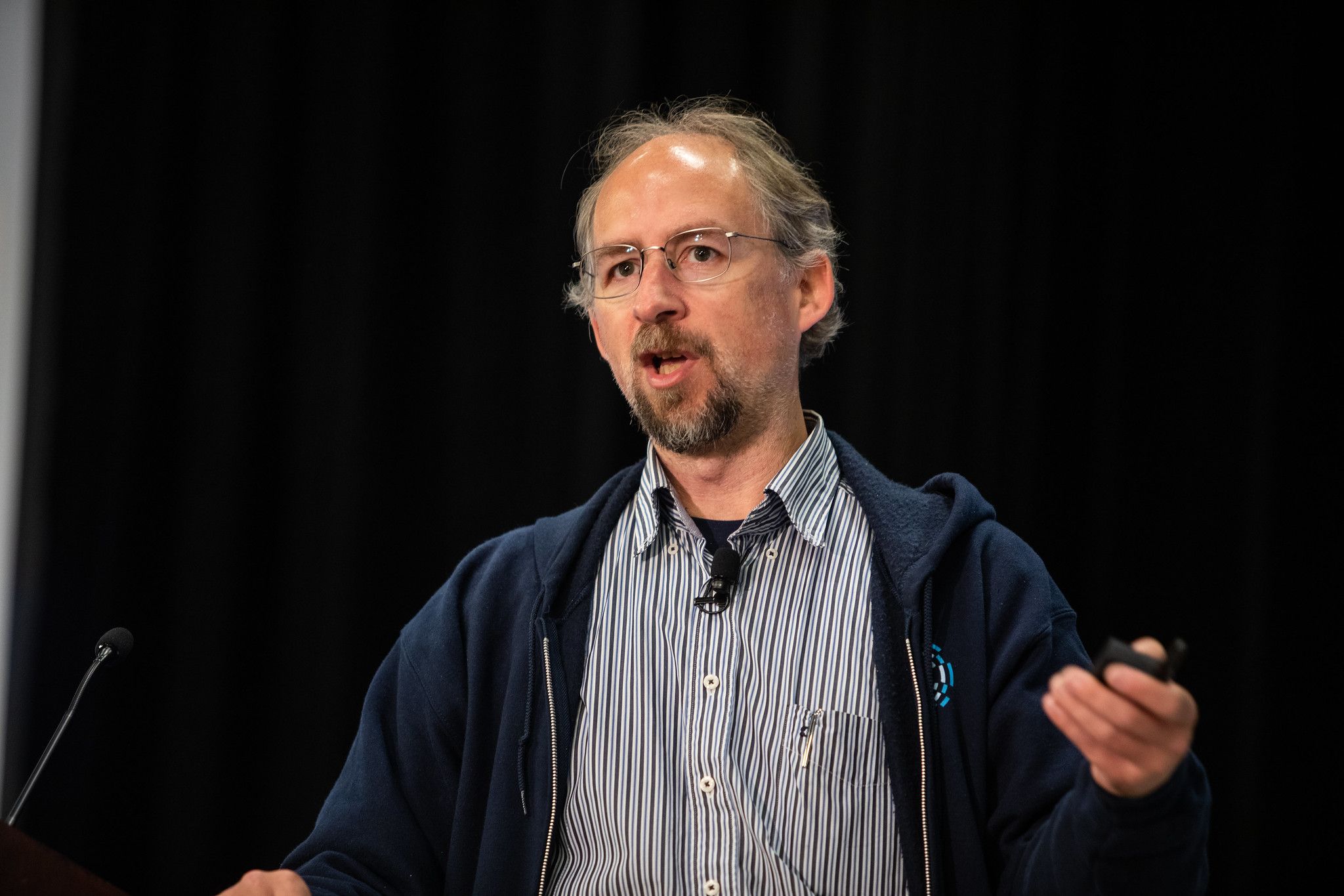 Mengapa Bitcoin Lawan Kuat Central Bank Digital Currencies (CBDCs) yang Kontrol Terlalu Besar