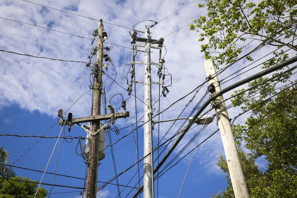 Puerto Rico Merencanakan Bantuan Pemerintah untuk Pulihkan Listrik dan Bayar Utang Prepa