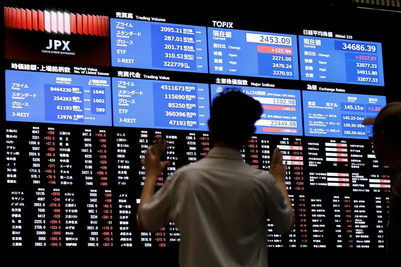 Optimisme Perdamaian Rusia-Ukraina Dorong Saham Naik, Inflasi AS Jadi Tantangan