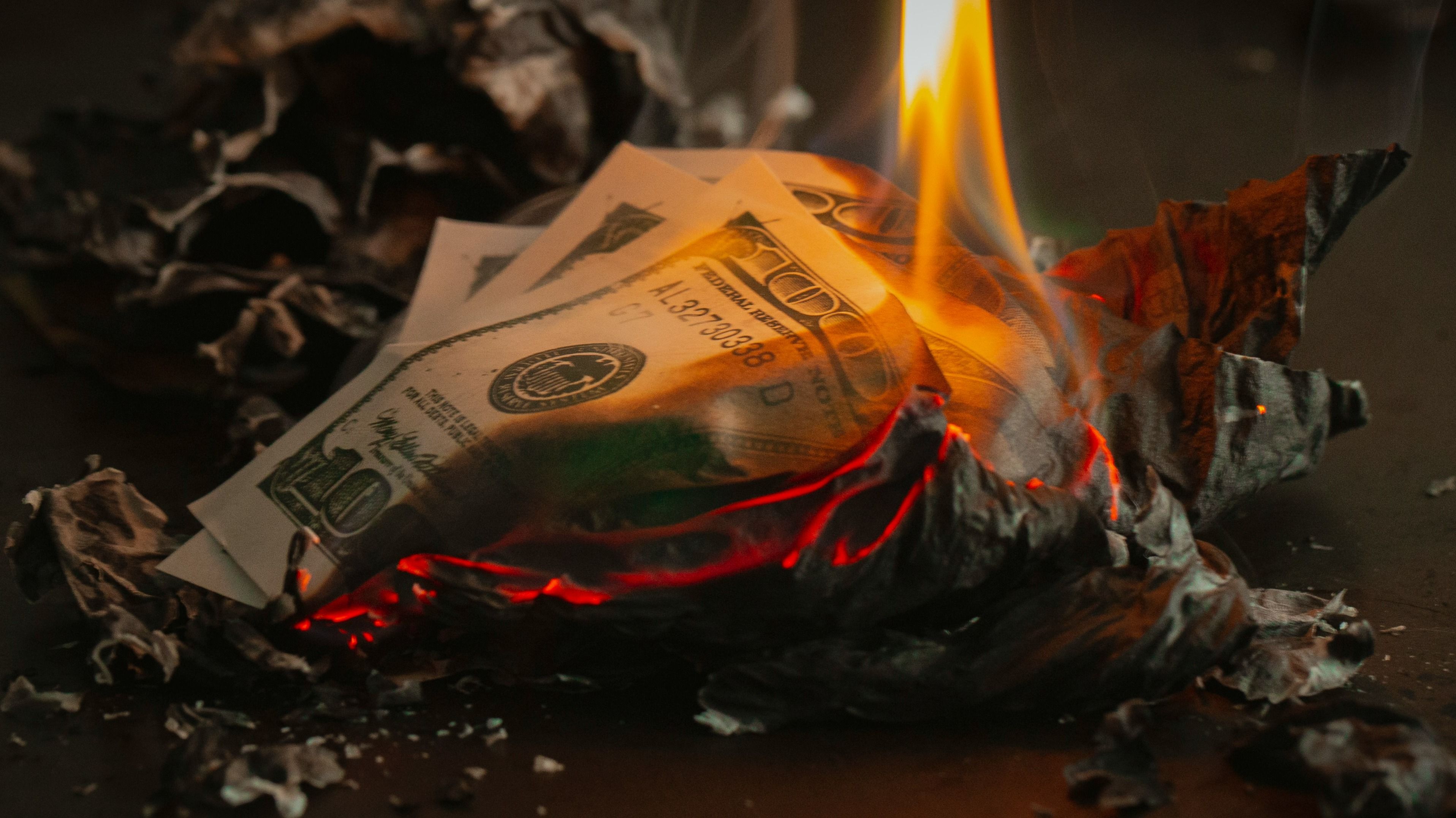 SafeMoon Luncurkan Token Baru di Solana Setelah Krisis Besar dan Kebangkrutan