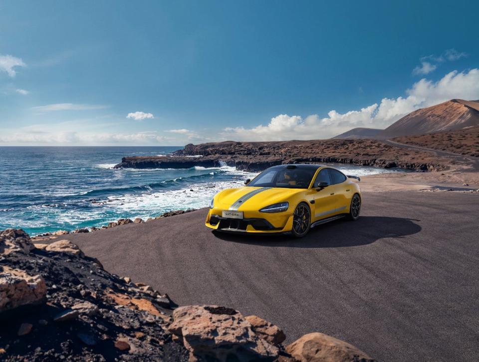 Keberhasilan Xiaomi di Mobil Listrik Dorong Saham dan Kekayaan CEO Melonjak