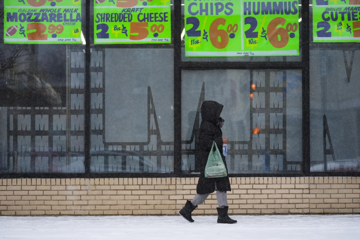 Harga Barang dan Inflasi Masih Tinggi, Apa Dampaknya Bagi Konsumen?