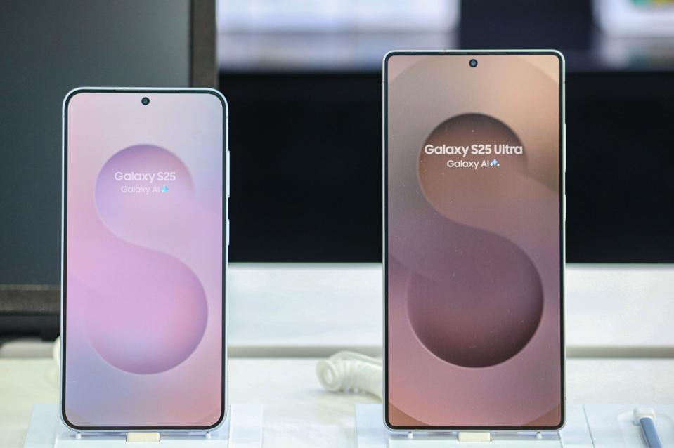 Samsung Tawarkan Diskon £200 untuk Tukar Hp Lama Saat Beli Galaxy S25 Ultra