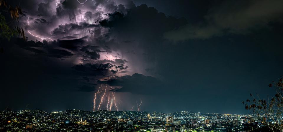Mengungkap Misteri Petir Catatumbo: Badai Alam yang Pernah Terhenti Sebentar
