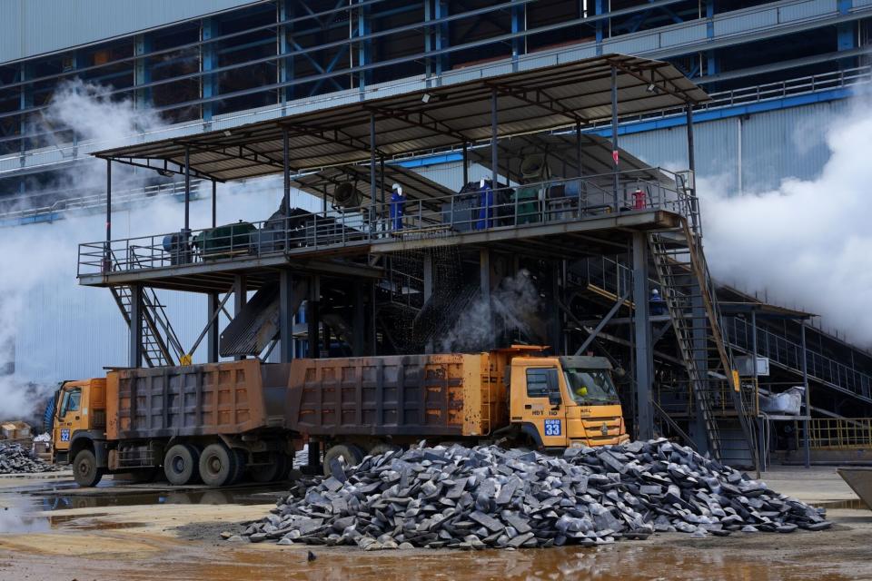 Indonesia Wajibkan Eksportir Sumber Daya Alam Simpan Devisa di Dalam Negeri