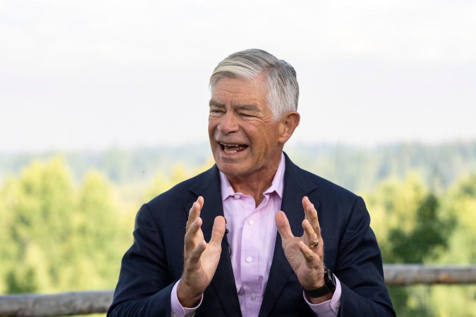 Fed Tahan Suku Bunga Sambil Tunggu Inflasi Turun, Ekonomi Dinilai Kuat