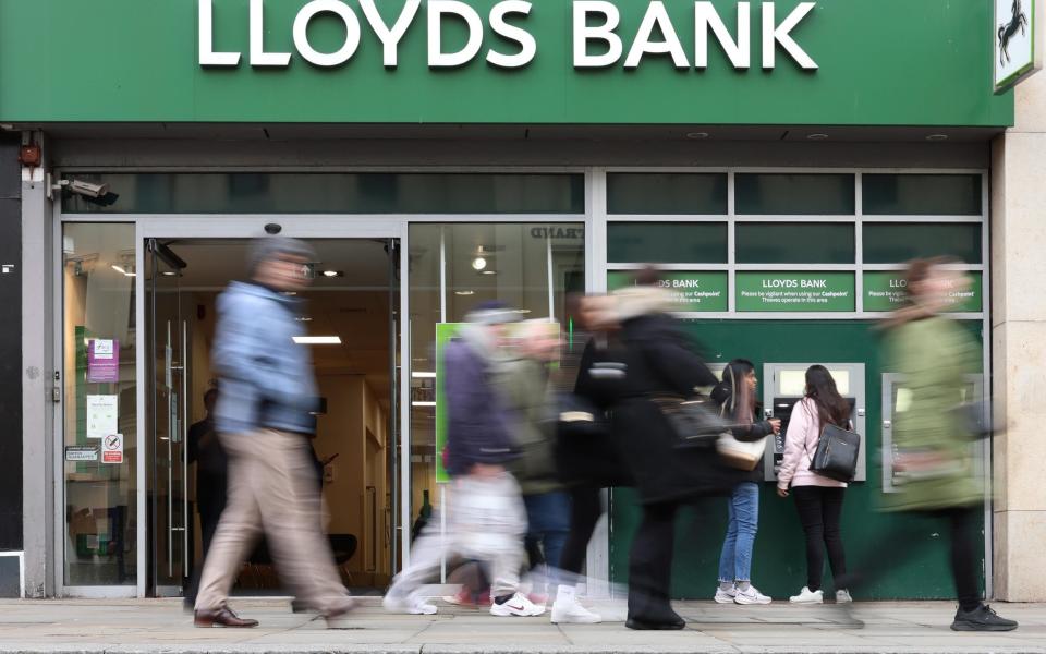 Mahkamah Agung Tolak Campur Tangan Pemerintah soal Skandal Kredit Mobil