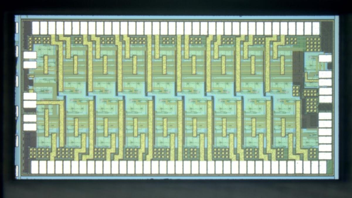 Desain Sirkuit Baru Baterai Solid-State Perpanjang Umur Microdrone Mini