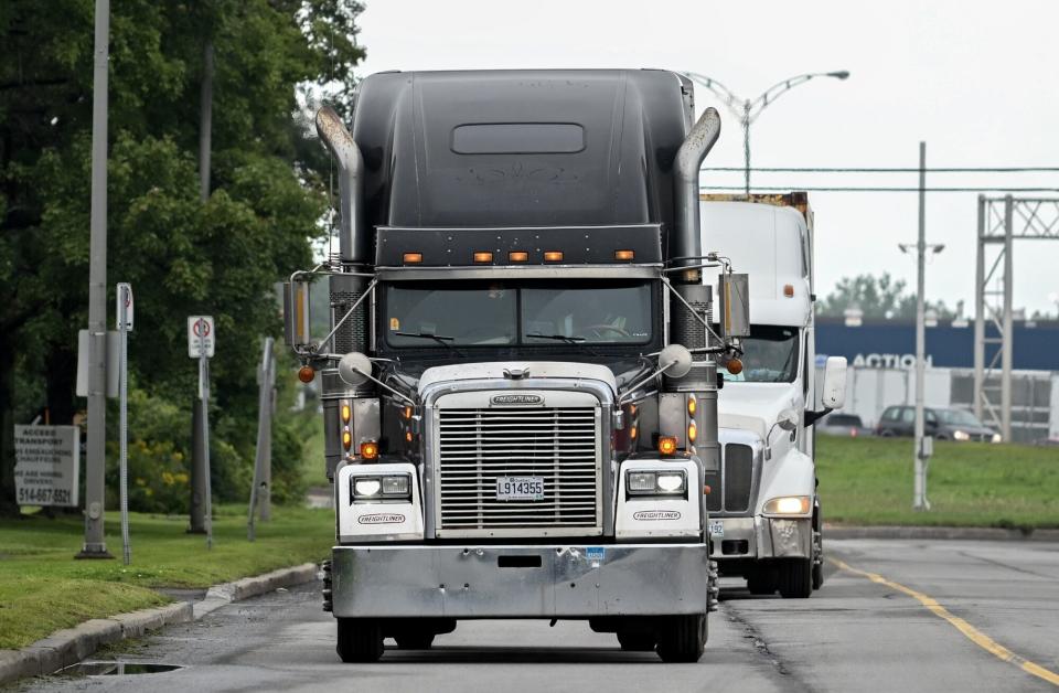 TFI International Pindah Kantor Pusat ke AS, Saham Turun dan Kritik Muncul