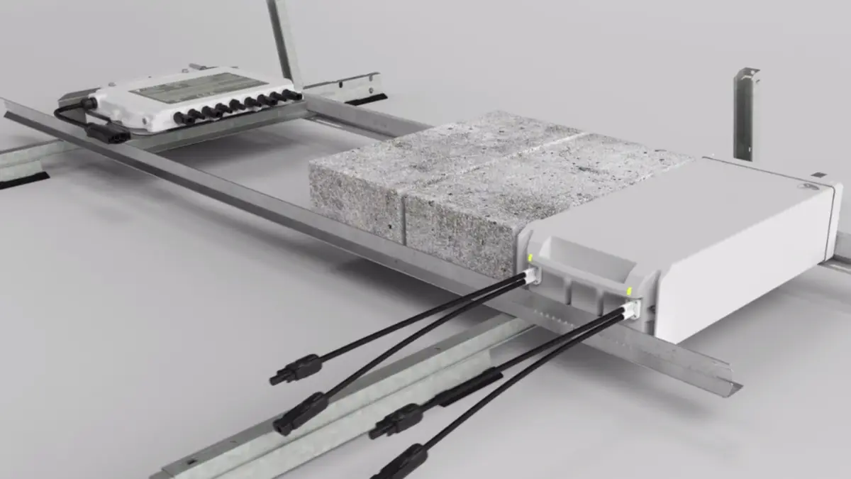 Yotta Block: Solusi Baterai Pintar Gantikan Ballast Blok Atap Surya Komersial