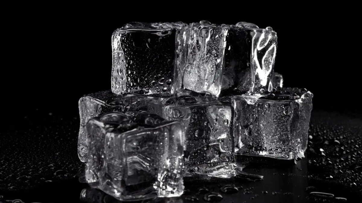 Penemuan Plastik Es VII: Fase Air Eksotis Baru di Dunia Es dan Planet