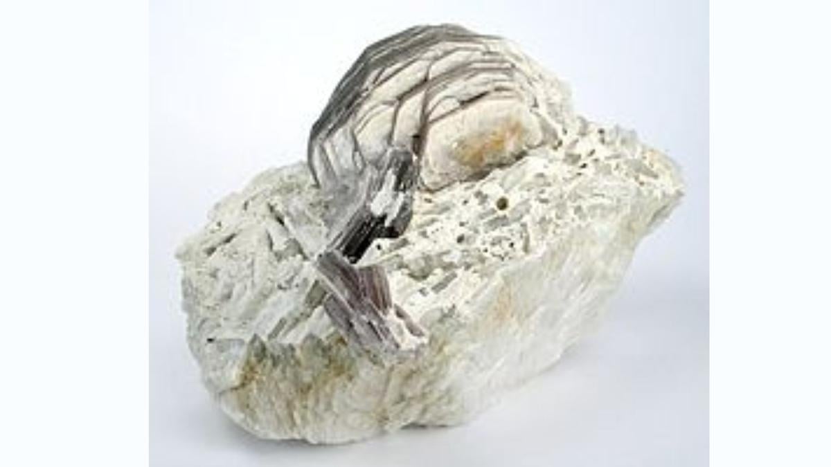 Material Rubidium Baru Tingkatkan Teknologi Sel Bahan Bakar Jadi Lebih Murah dan Efisien